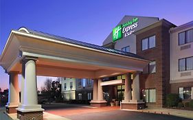 Holiday Inn Express & Suites Pine Bluff
